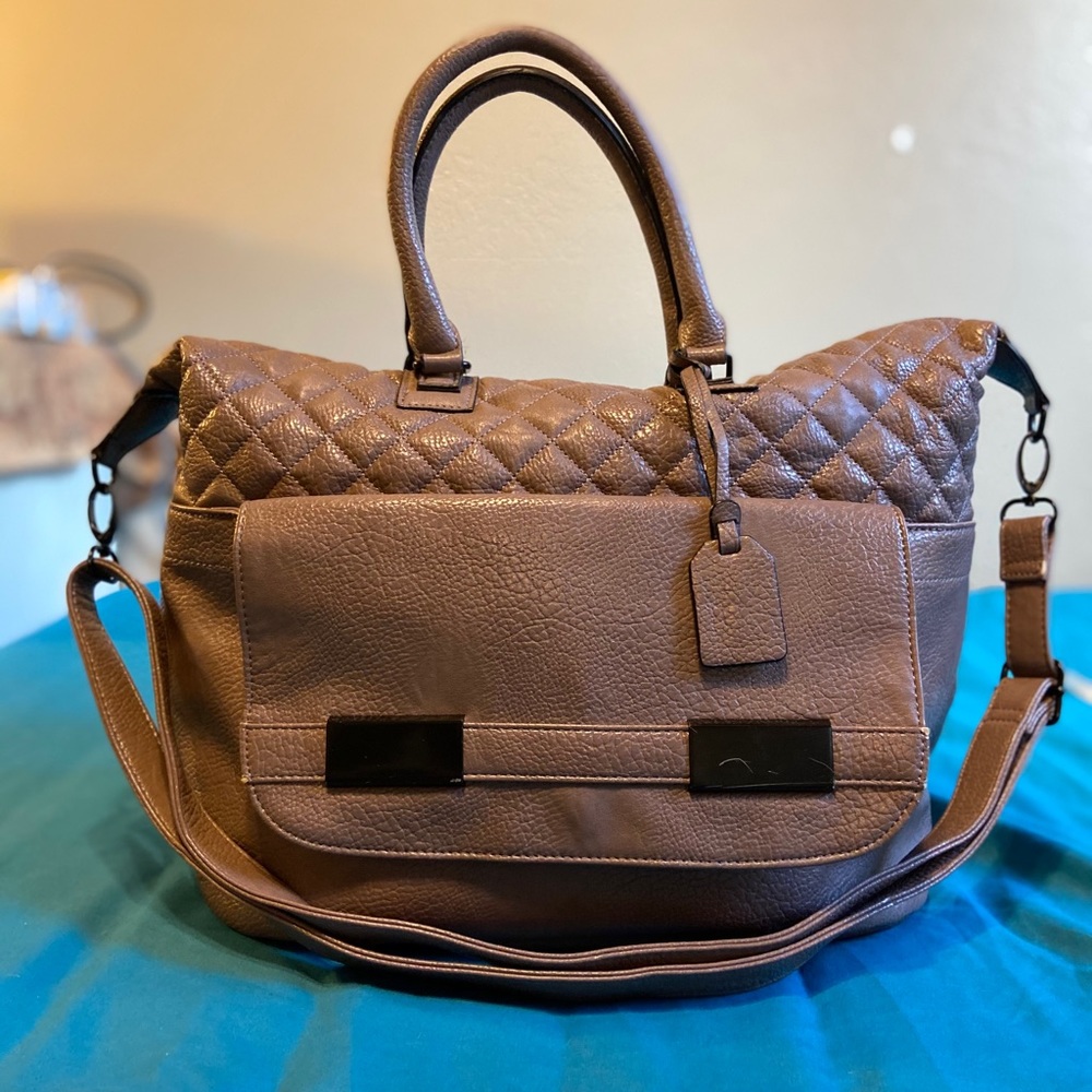 Steve Madden taupe weekender bag